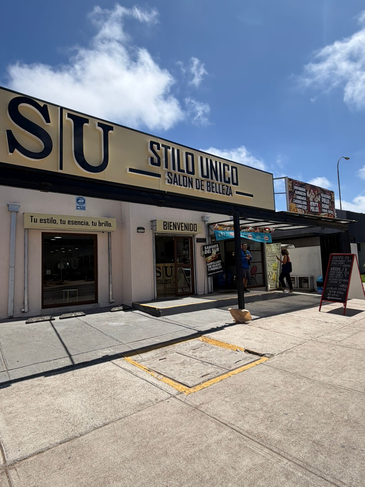 Local comercial fachada vidriada